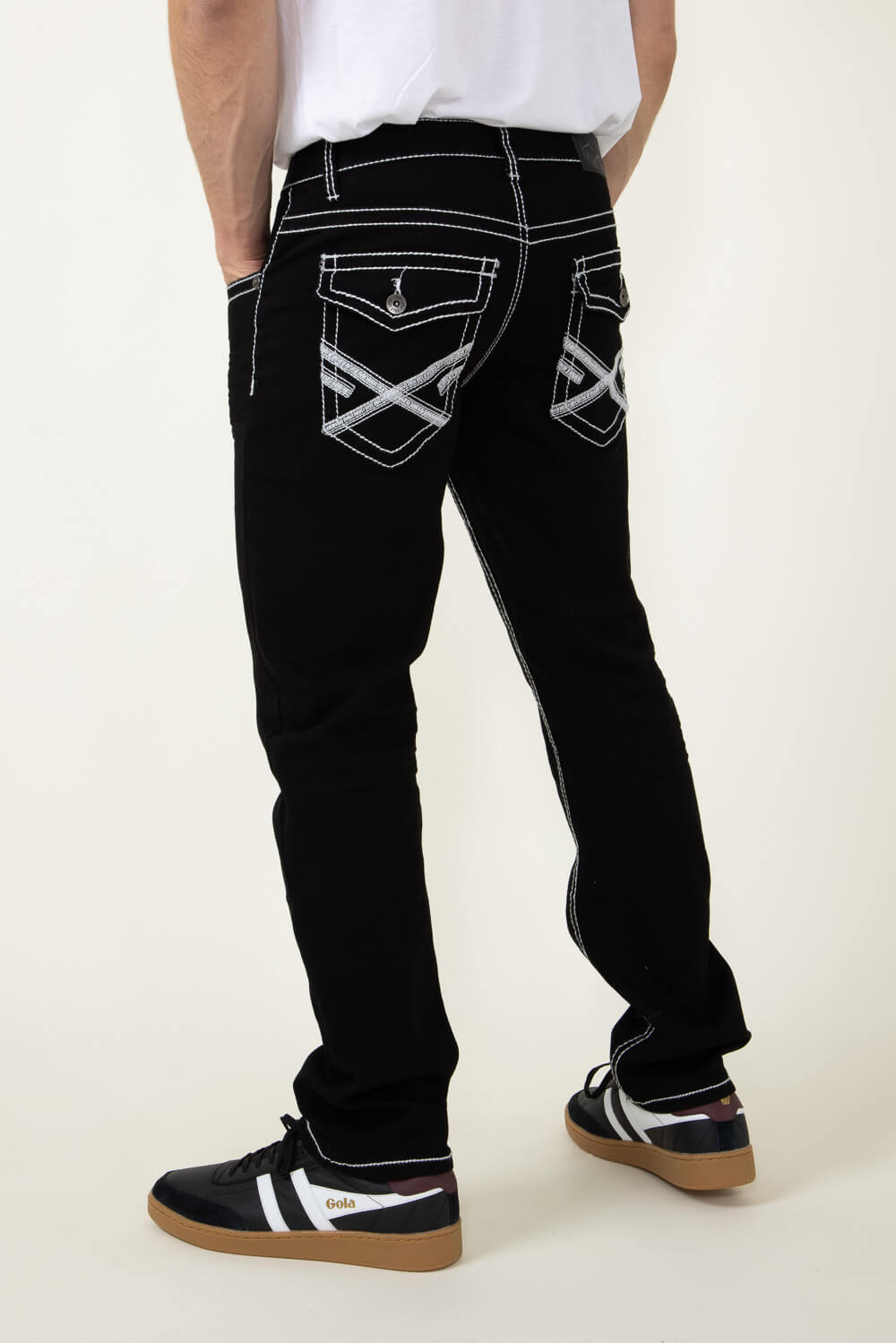 True Luck Vinny Straight Jeans for Men in Black