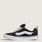 Vans Knu Skool Sneakers in Black