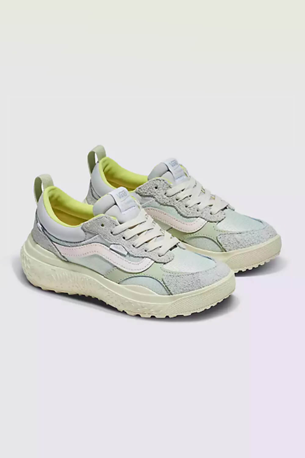 Vans UltraRange Neo Vr3 Sneakers for Women in Multi VN000BCEBIG Glik s