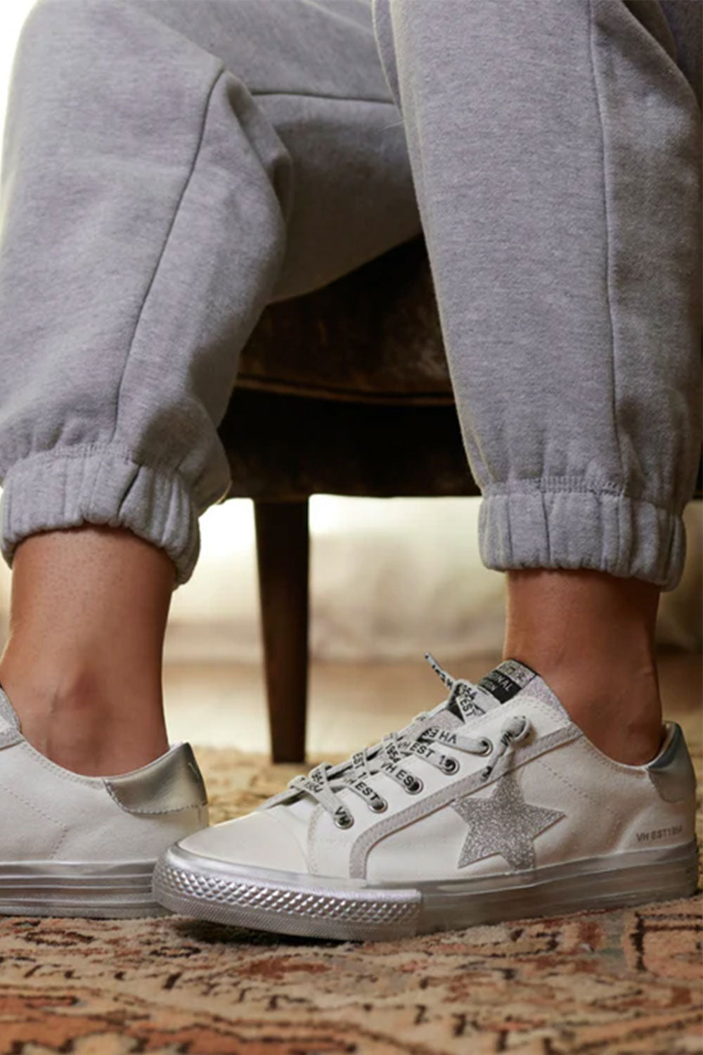 k✴︎ Vintage Havana Alive Star Sneakers for Women in White/Silver