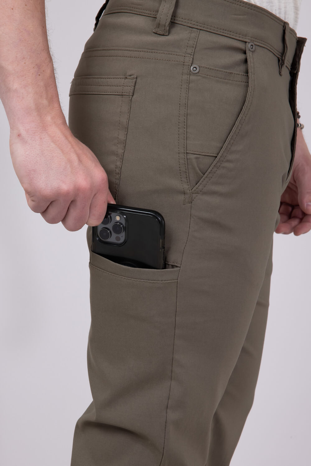 Weatherproof Vintage Faille Utility Pants for Men in Mushroom | W5S800-239-MUSHROOM