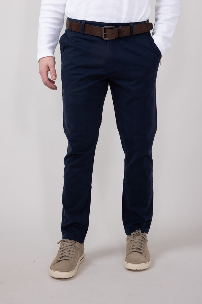 Weatherproof Vintage Leader Chino Pants for Men in Dark