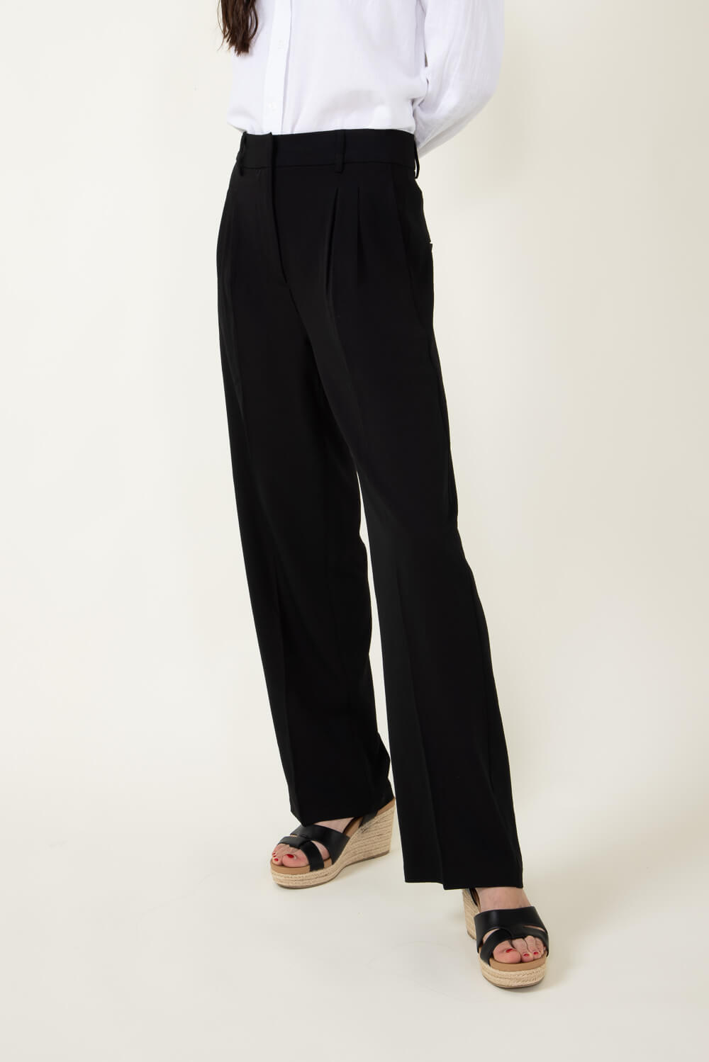 Woven Boyfriend Trouser Pants for Women in Black | SP5262SL-BLACK 