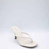 Qupid Shoes Isley Thong Heels for Women in Off White