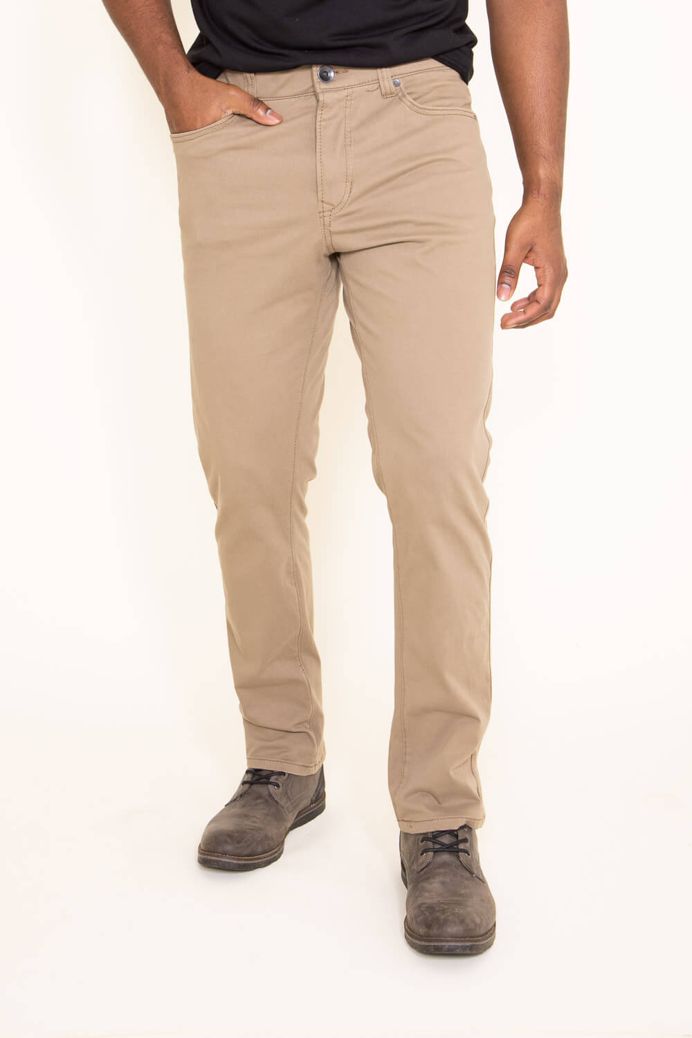 Union Five-Pocket Comfort Twill Pants for Men in Brown | H3538WT 