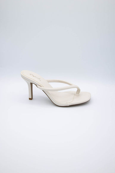 Qupid Shoes Isley Thong Heels for Women in Off White