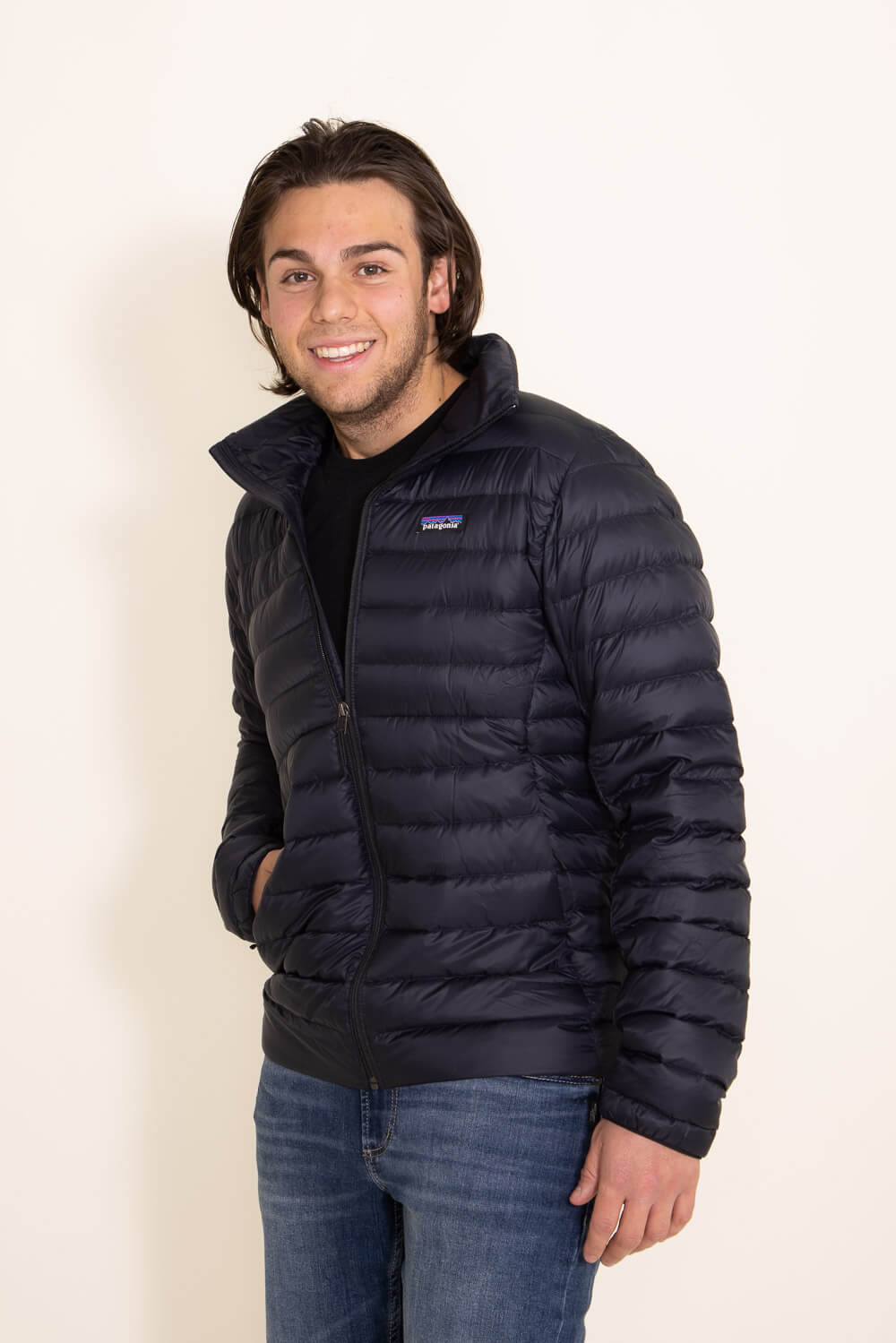 Patagonia Men's Down Sweater Jacket in Black