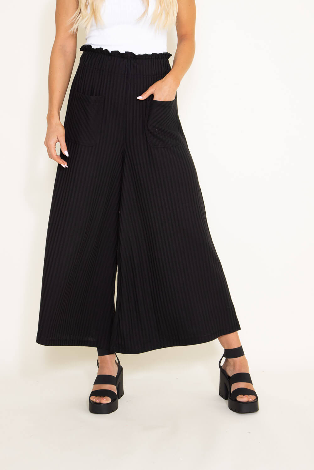 Wide-leg Pants - Black - Ladies