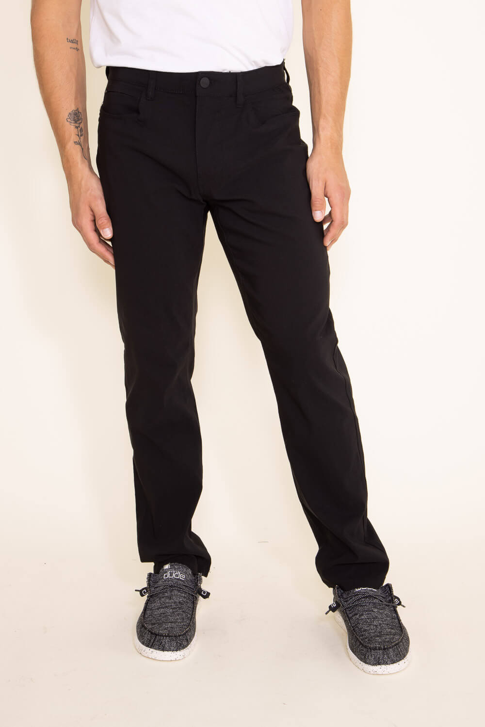 Weatherproof Vintage Lewis Performance Pants for Men in Black