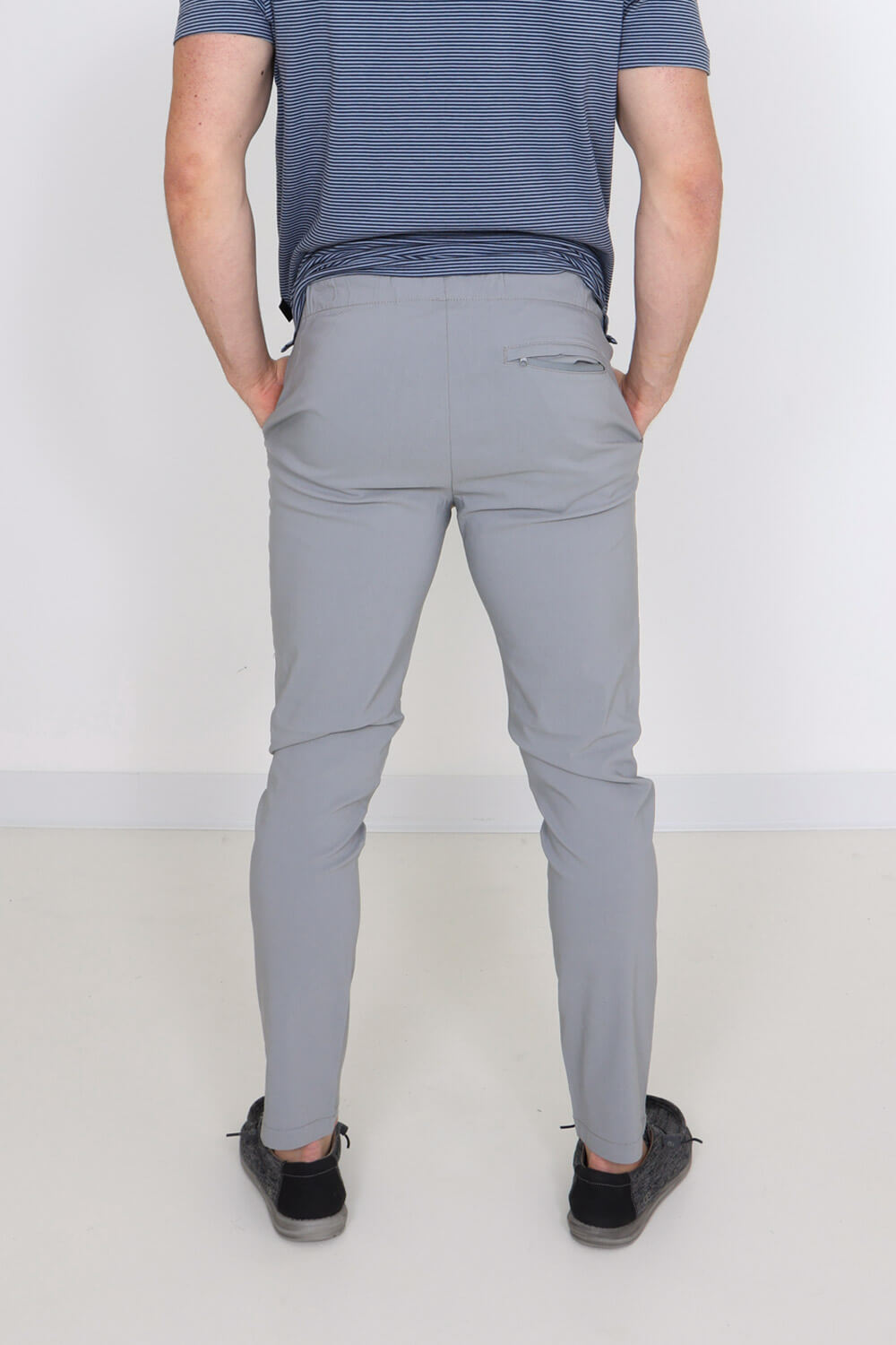 Copper Oak Elastic File Tech Jogger Pants for Men in Griffin