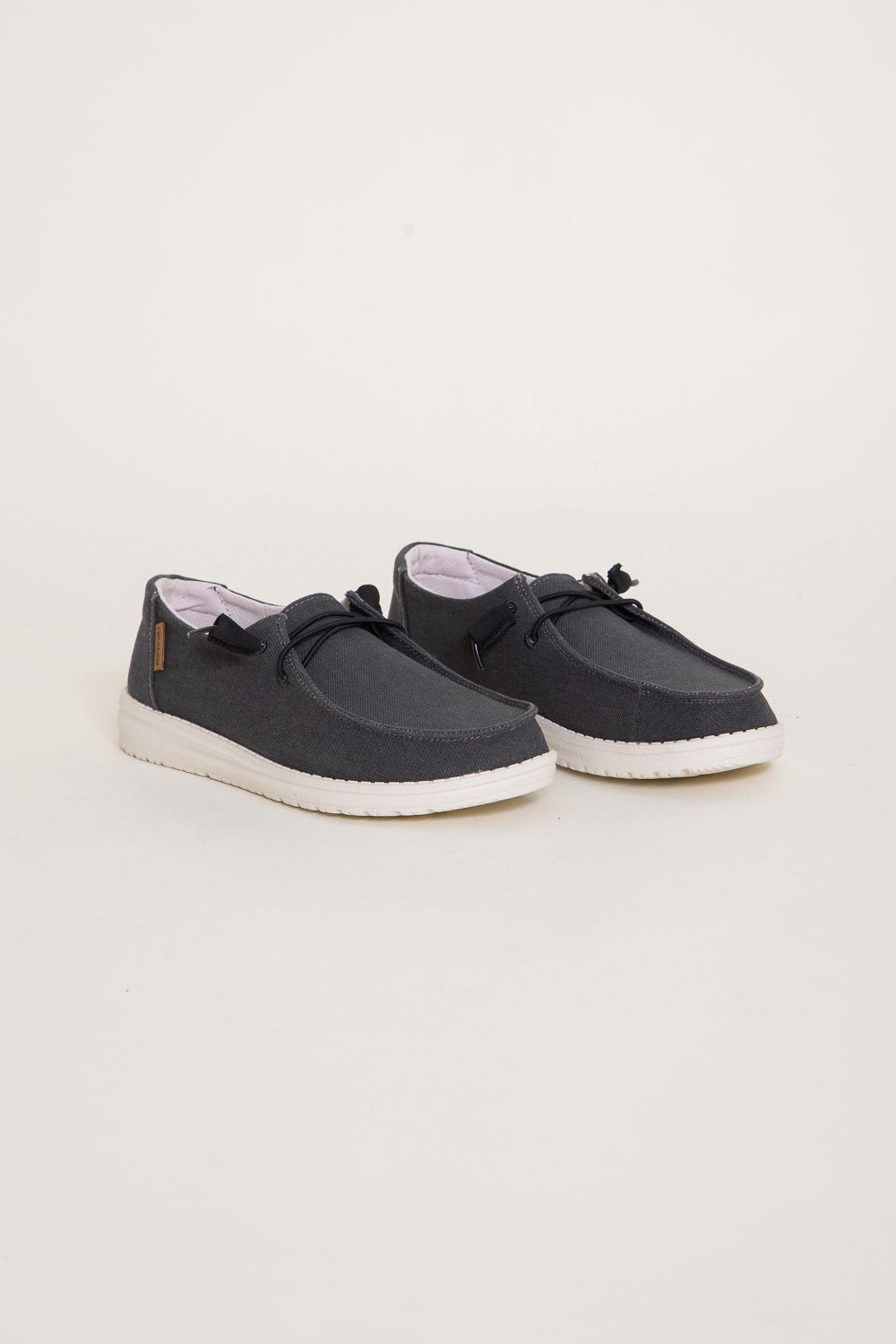 https://www.gliks.com/cdn/shop/products/Hey-Dude-Shoes-Women_s-Wendy-Linen-Shoes-in-Chambray-Off-Black-2.jpg?v=1671555145