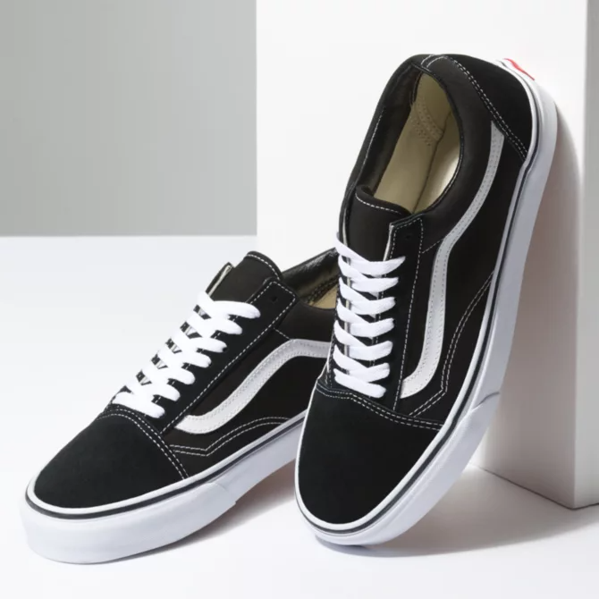 Vans Old Skool Sneakers in Black/White | VN000D3HY28 – Glik's
