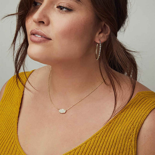 Kendra Scott Elisa Gold Pendant Necklace in Mother-of-Pearl